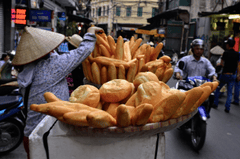 Bánh mì, bán bánh mì, đặc sản, ẩm thực, món ăn, Việt Nam - hsiaopuchen