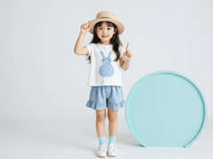 Em bé, trẻ em, con gái, girl, kids, chụp ảnh, vui vẻ 245