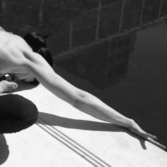 Yoga, nghệ thuật, pose tư thế, reflection, flexibility, dẻo dai, balance thăng bằng, trắng đen, black and white - RachelScottYoga 2