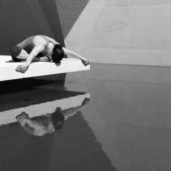 Yoga, nghệ thuật, pose tư thế, reflection, flexibility, dẻo dai, balance thăng bằng, trắng đen, black and white - RachelScottYoga 1