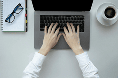 Văn phòng, office, bàn làm việc, phòng làm việc, bàn, desk, tài liệu, folder, laptop, máy tính - KATRIN BOLOVTSOVA