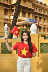 Thiếu nữ, young woman, cô gái, girl, áo việt nam, vietnamese T- shirt, patriotism, lòng yêu nước, cờ đỏ, red flag - Felix Young 9