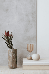 Ceramic vase, lọ gốm, bình hoa, hoa chuông protea, đồng hồ cát, home decor, trang trí, minimalism, tối giản - Kaboompics.com
