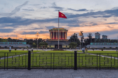 Lăng bác, mausoleum, quốc kỳ, vietnam, flag, hà nội, hanoi, quảng trường, square, di tích, heritage- anhbk2020