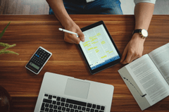 Ipad, tay, hand, điện tử, cộng nghệ, technology - niklaspatzig