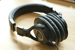 Tai nghe, điện tử, headphones, electronics, cộng nghệ, technology -Pexels 1