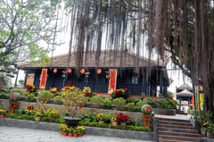 Nhà rường, nhà cổ, mái ngói, traditional house, old house, tiled roof-TieuBaoTruong
