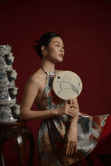 Cô gái, con gái, model, girl, người mẫu, Việt Nam, truyền thống, traditional, đỏ, fashion trang phục, ceramic, gốm sứ, floral, họa tiết - Felix Young 1