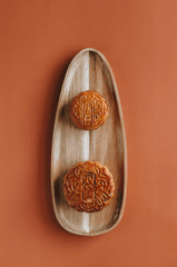 Tết trung thu, mooncake festival, mooncake, bánh trung thu, traditional cake, bánh truyền thống, festive food, món ăn lễ hội, trà, tea cup, khay gỗ - Nataliya Vaitkevich 1