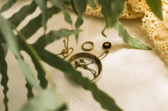 Trang sức, nữ trang, vòng, bông tai, dây chuyền, vàng, jewelry, bracelets, earrings, necklaces, gold- LUM3N 4