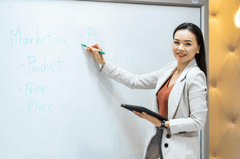 Giáo viên,cô giáo, nhà giáo Việt Nam, học trò, dạy học, lớp học, teacher, female teacher, Vietnamese educator, student, teaching, class - Aley 8