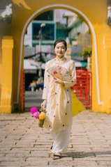 Cô gái, thiếu nữ, Việt Nam, trang phục truyền thống, girl, young woman, Vietnam, traditional costume - Thanh Nhan 3