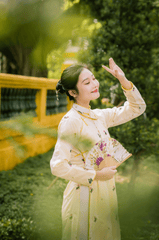 Cô gái, thiếu nữ, Việt Nam, trang phục truyền thống, girl, young woman, Vietnam, traditional costume - Thanh Nhan 1