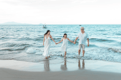 Gia đình, family, cha mẹ và con, yêu thương, hạnh phúc, parents and children, love, happiness - Võ Văn Tiến 18