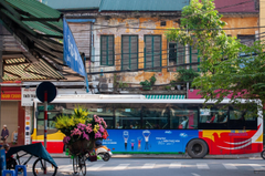 Xe đạp hoa, xe buýt, đường, Hà Nội, flower bicycle, bus, road, street- xuanduongvan87