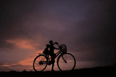 Xe đạp, bicycle, trẻ em, children, bầu trời, hoàng hôn, cánh đồng, miền quê, sky, sunset, field, countryside- xuanduongvan87