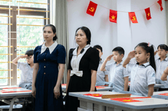 Lớp học, học sinh, chào cờ, trường học, classroom, students, flag salute, school- HONG SON 2