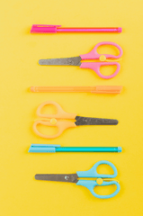 Thước, kẹp giấy, kéo, bút,book, đồ dùng học tập, trường, school supplies, school-Karola G 4