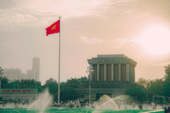 Lăng Hồ Chủ Tịch, Lăng Bác Hồ, lăng Bác, Hà Nội, Việt Nam, cờ Việt Nam, flag - Toàn Văn 1