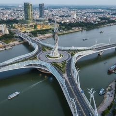 thiết kết một cây cầu ba hướng bắt qua tại 3 ngã sông của...