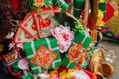 Trang trí, Tết, Tết Nguyên Đán, mua sắm, chợ tết, đèn lồng, câu chúc, decorations, Tet, Lunar New Year, shopping, Tet market, lanterns- HONG SON 2