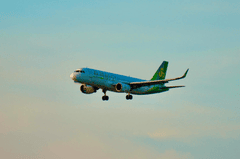 Máy bay, sân bay, đường bay, trời, airplane, airport, flight path, sky - Tuan Vy
