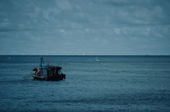 Thuyền, biển, trời, boat, sea, sky - Tuan Vy