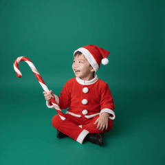 Bé trai, trẻ em, giáng sinh, trang phục giáng sinh, mũ noel, kẹo gậy, asian boy, child, christmas, christmas outfit, santa hat, candy cane
