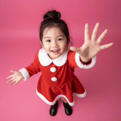 Bé gái, trẻ em, giáng sinh, trang phục giáng sinh, váy đỏ, vui vẻ, asian girl, child, christmas, christmas outfit, red dress, cheerful