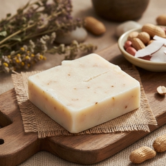 bạn hãy tạo cho tôi bức ảnh về soap xà phòng handmade hình vuông...