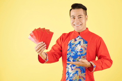 Chàng trai, đón tết, không khí tết, áo dài, truyền thống, men, celebrating Tet, Tet atmosphere, ao dai, tradition - dragonimages 1