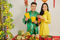 Cặp đội, đón tết, không khí tết, áo dài, truyền thống, Couple, celebrating Tet, Tet atmosphere, ao dai, tradition - dragonimages 2