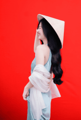 Con gái, girl, lá cờ Viêt Nam, nón lá, truyền thống, tết, xuân, spring, Việt Nam, Hà Nội, Phố cổ - Quí Nguyễn 23