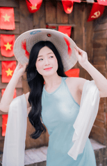 Con gái, girl, lá cờ Viêt Nam, nón lá, truyền thống, tết, xuân, spring, Việt Nam, Hà Nội, Phố cổ - Quí Nguyễn 9