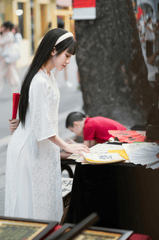 Ái dài, con gái, girl, lá cờ Viêt Nam, nón lá, truyền thống, tết, xuân, spring, Việt Nam, Hà Nội, Phố cổ - lVu image 8