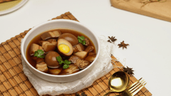 Thịt kho trứng, món ăn ngày tết, Tết Việt nam, hấp dẫn, Braised pork with eggs, a traditional Vietnamese New Year dish, is delicious - chaded 1