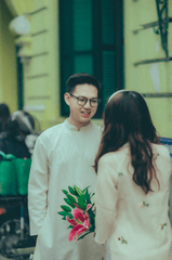 Cặp đôi, áo dài, Tết - Toàn Văn 11