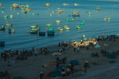 Biển, thuyền thúng - Bảo Huỳnh 1