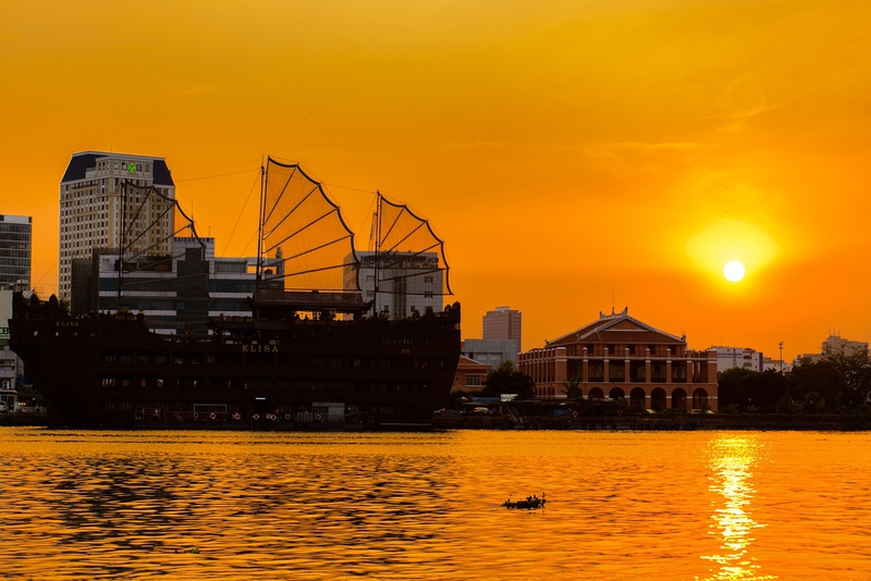 Bến Bạch Đằng, Hồ Chí Minh, Sài Gòn, Việt Nam, Viet Nam - otrotrangian