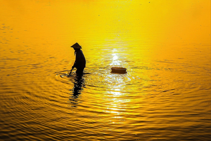 Hoàng hôn, sunset, đánh cá, sông, hồ, Việt Nam - NguyenHuuThien