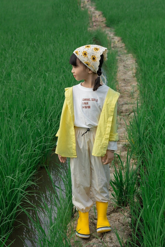 Em bé, trẻ em, con gái, girl, đồng ruộng, nông dân -  Jupilu 9