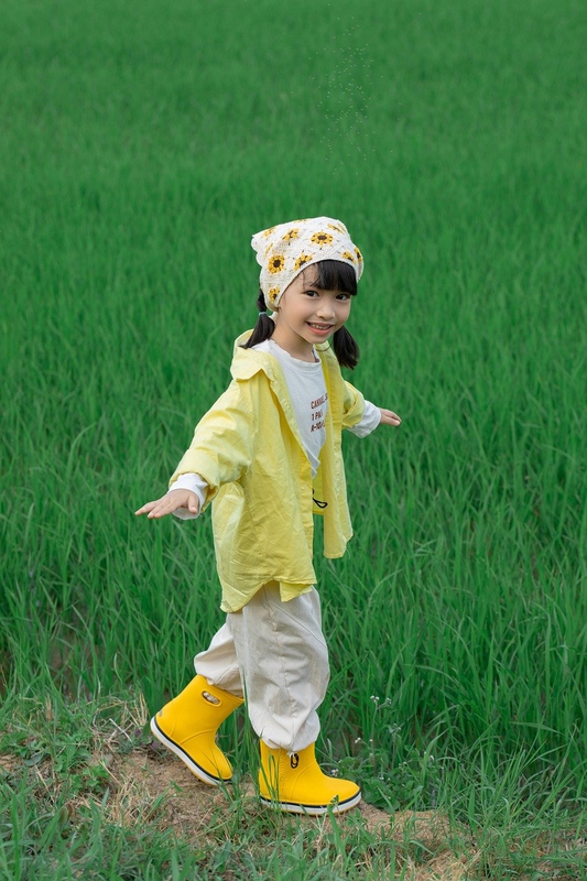 Em bé, trẻ em, con gái, girl, đồng ruộng, nông dân -  Jupilu 10