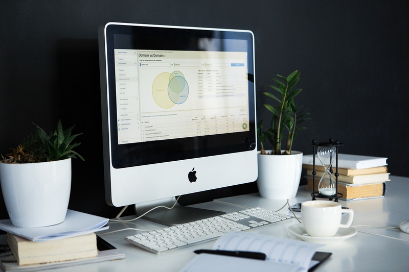 Bàn học, máy tính, bàn làm việc, desk, table, laptop, office 9