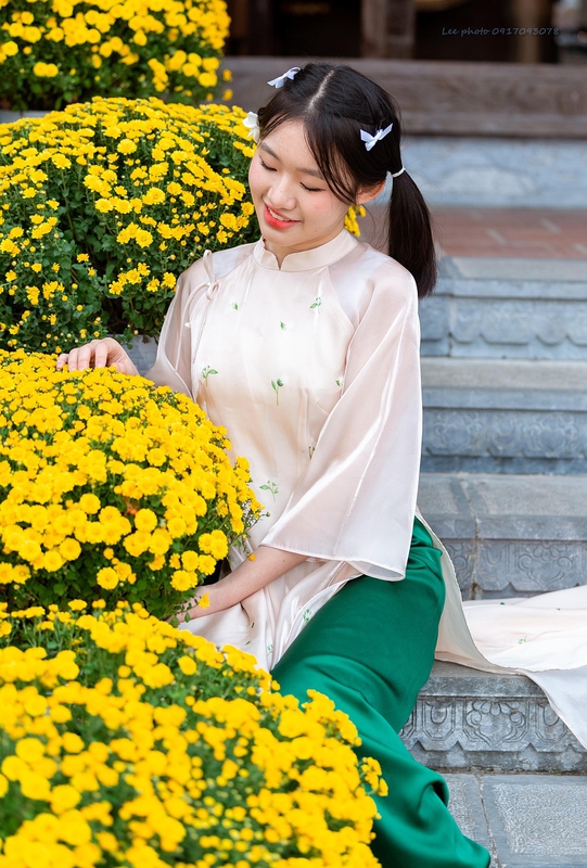 Cô gái, con gái, girl, Việt Nam, áo dài, cúc vạn thọ, dễ thương, cute - Lee_Photo (3)