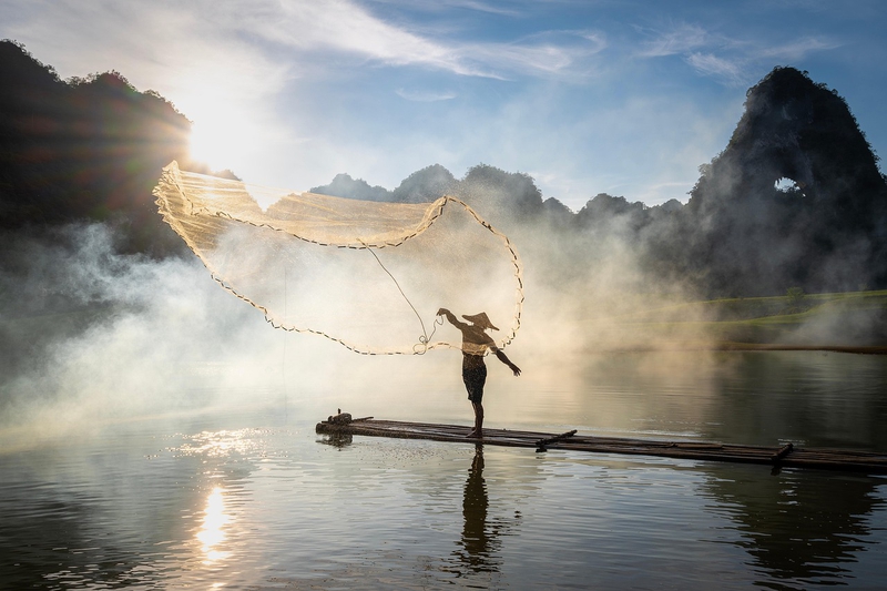 Hồ nước, sương, đánh cá, bắt cá, ngư dân, hình nền, nền, background - TieuBaoTruong