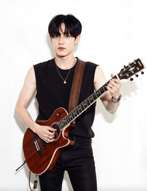 Con trai, nam, boy, nhạc sĩ, đàn, guitar, người mẫu, model 1