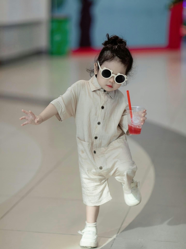 Em bé, trẻ em, con gái, girl, kids, chụp ảnh, vui vẻ- Mochi mochi 46
