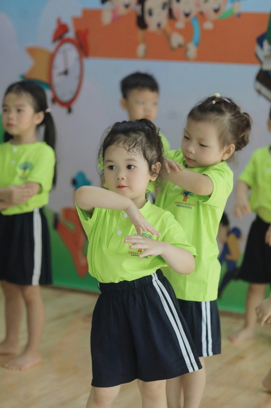 Em bé, trẻ em, con gái, girl, kids, chụp ảnh, vui vẻ- Mochi mochi 70