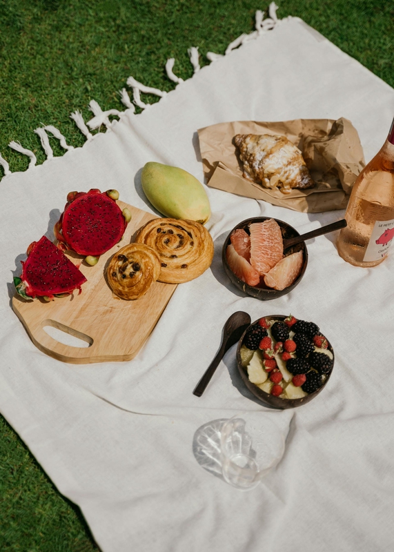 Picnic, bánh, trái cây, cắm trại, camping - Anna Tarazevich