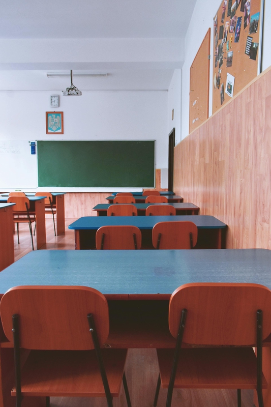 Trường học, school, lớp học, class, bảng, board, bàn ghế - Diana